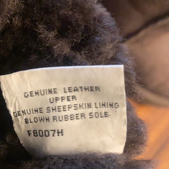 UGG AUSTRALIA CLASSIC SHORT 5825. - Picture 11 of 16